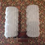 Paire d'appliques en laiton et verre
