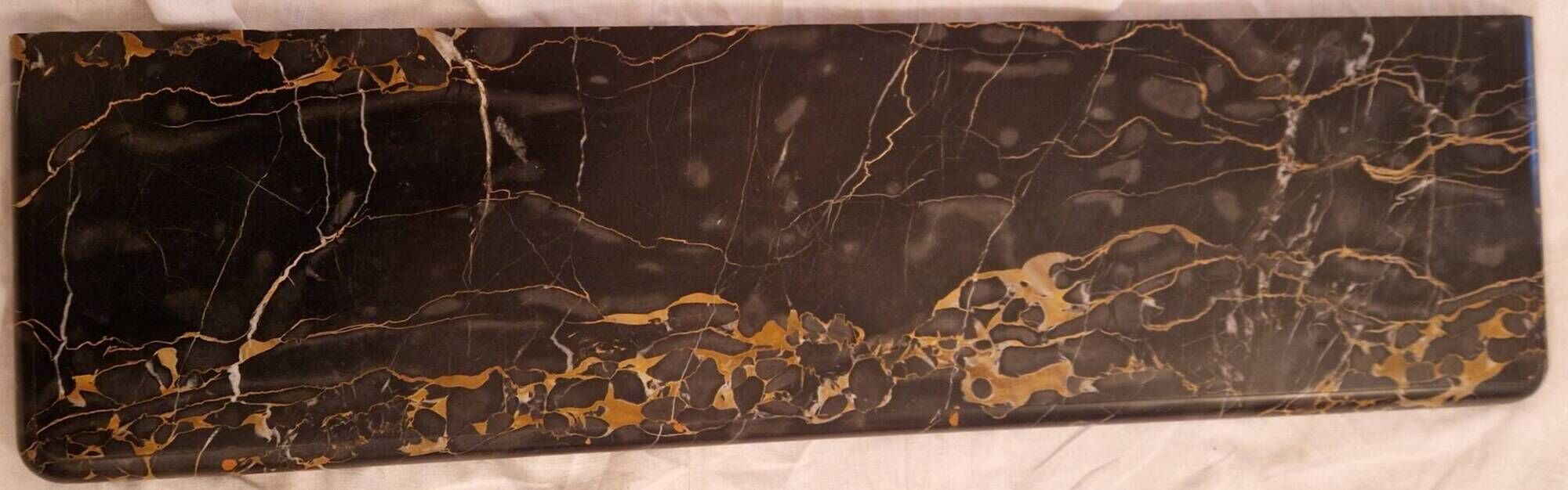 Napoleon III display cabinet in marquetry, Louis XV style, black marble, gilded bronze.