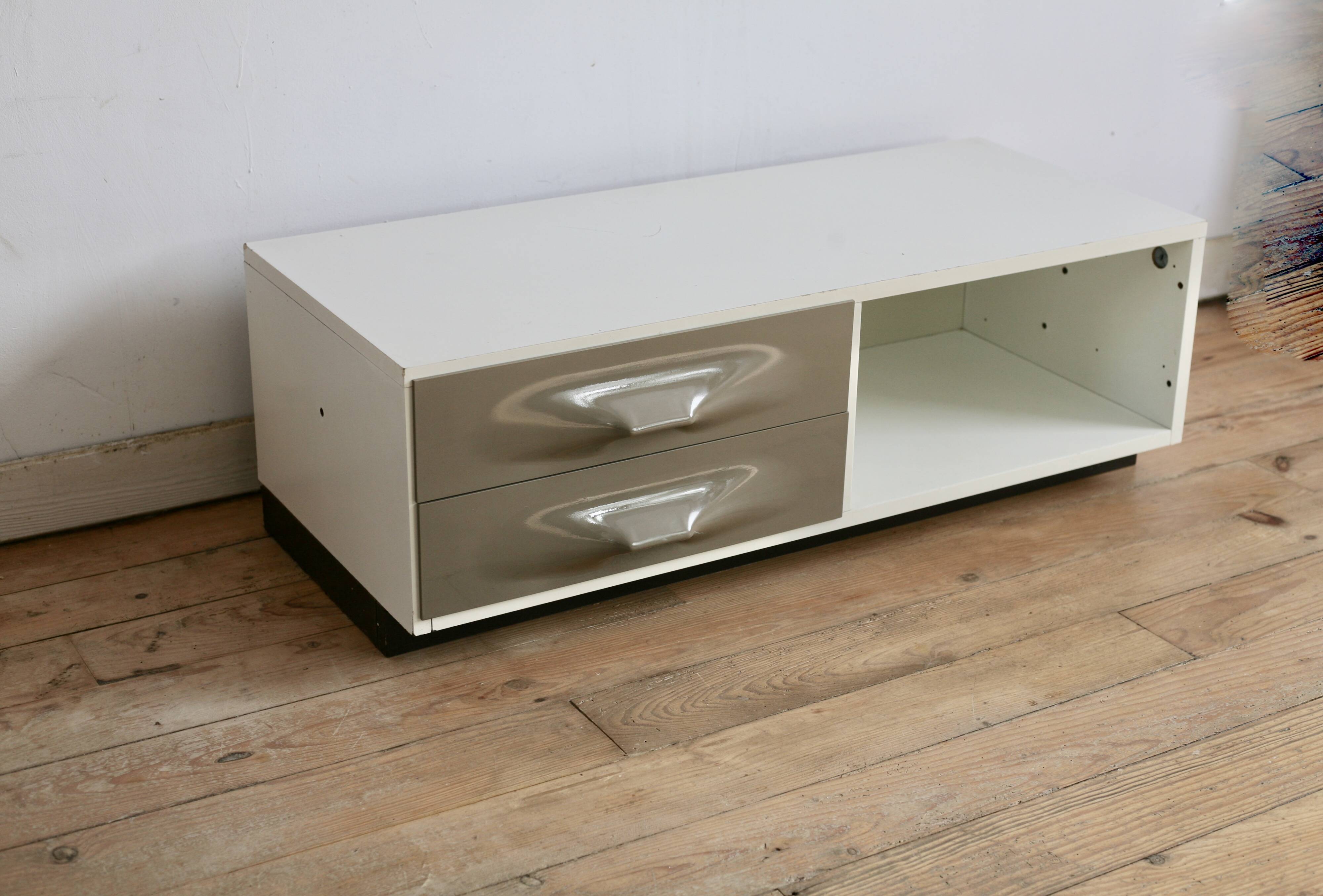 Low storage unit, Raymond Loewy, Doubinsky Frères, 1970s