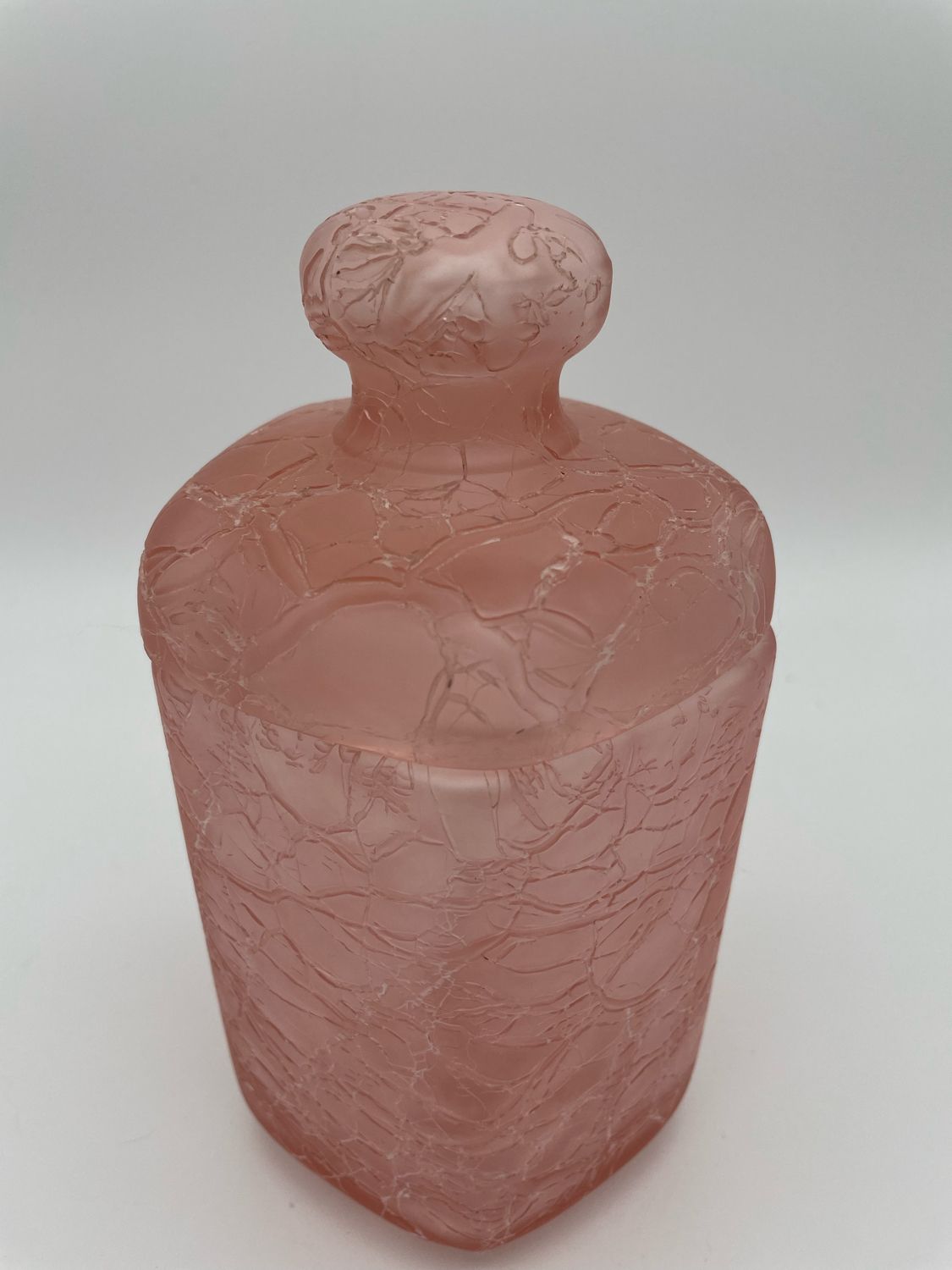Pink vintage cotton pot in cracked glass paste Marcel Franck