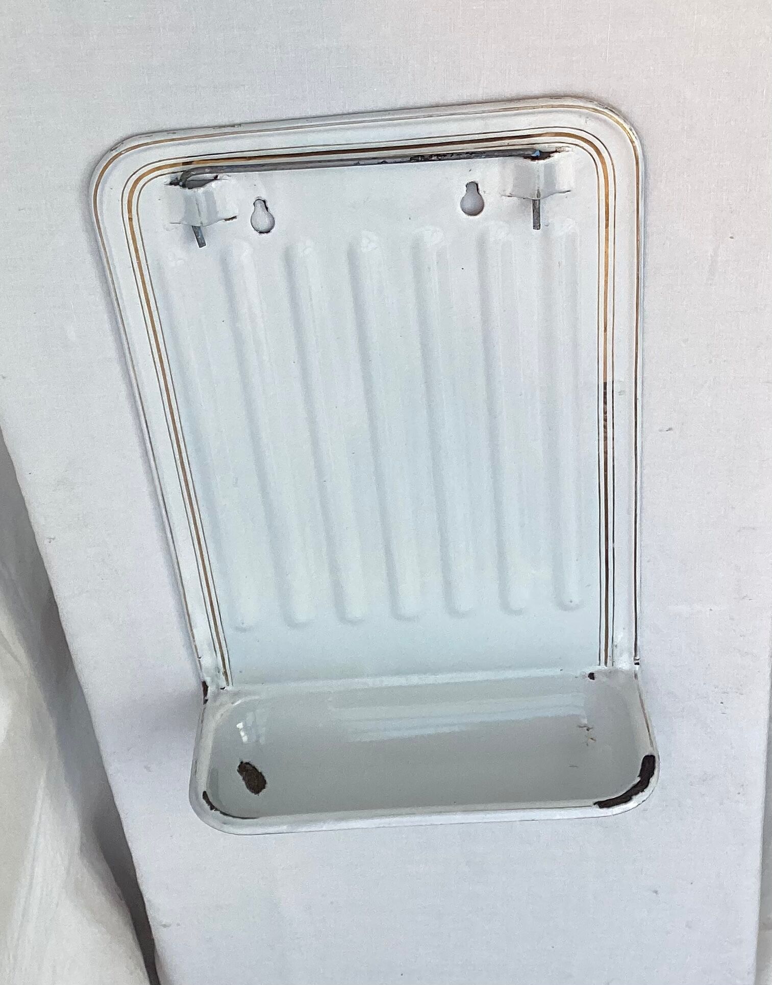 Vintage enamelled sheet metal utensil holder