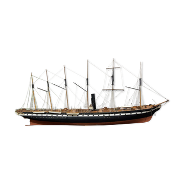 Grande maquette du paquebot S.S Great Britain réalisée en 1978