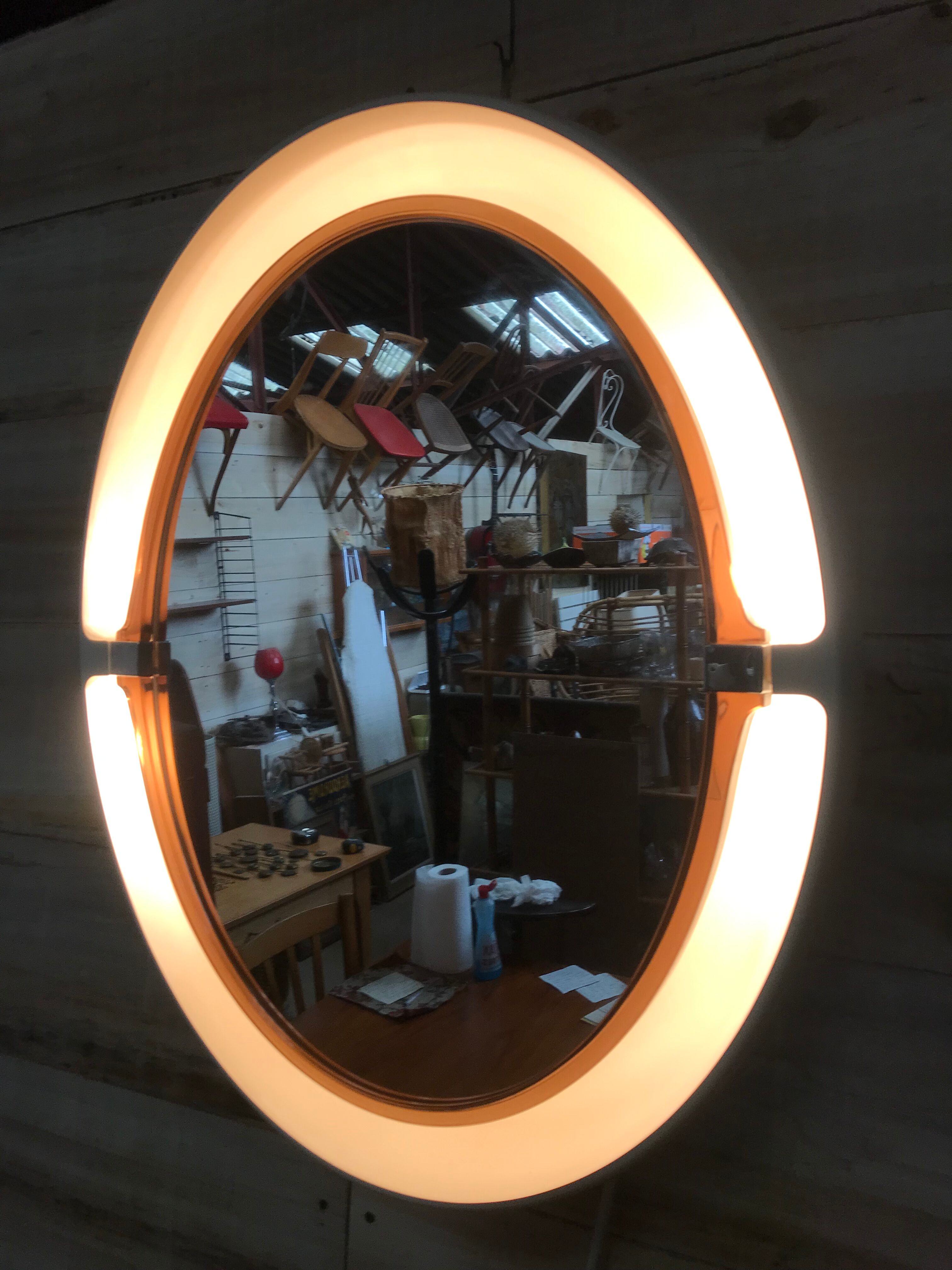 Oval mirror design allibert year 70