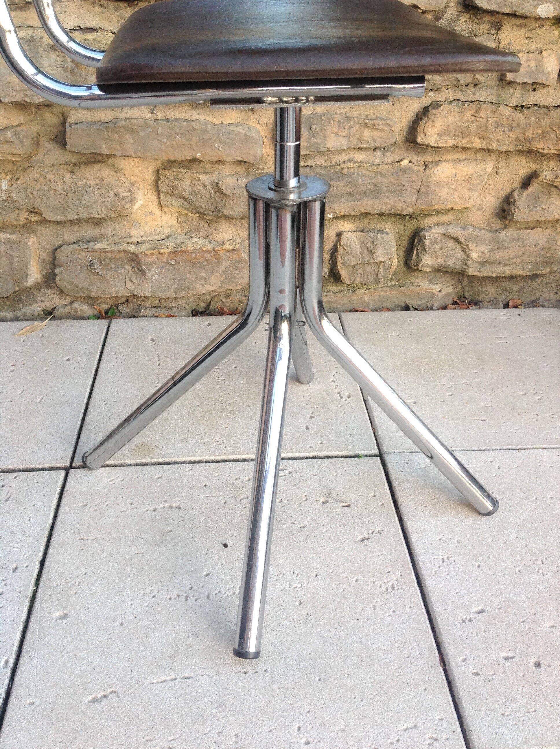 Swivel chair in chromed metal and skai brown years 60-70