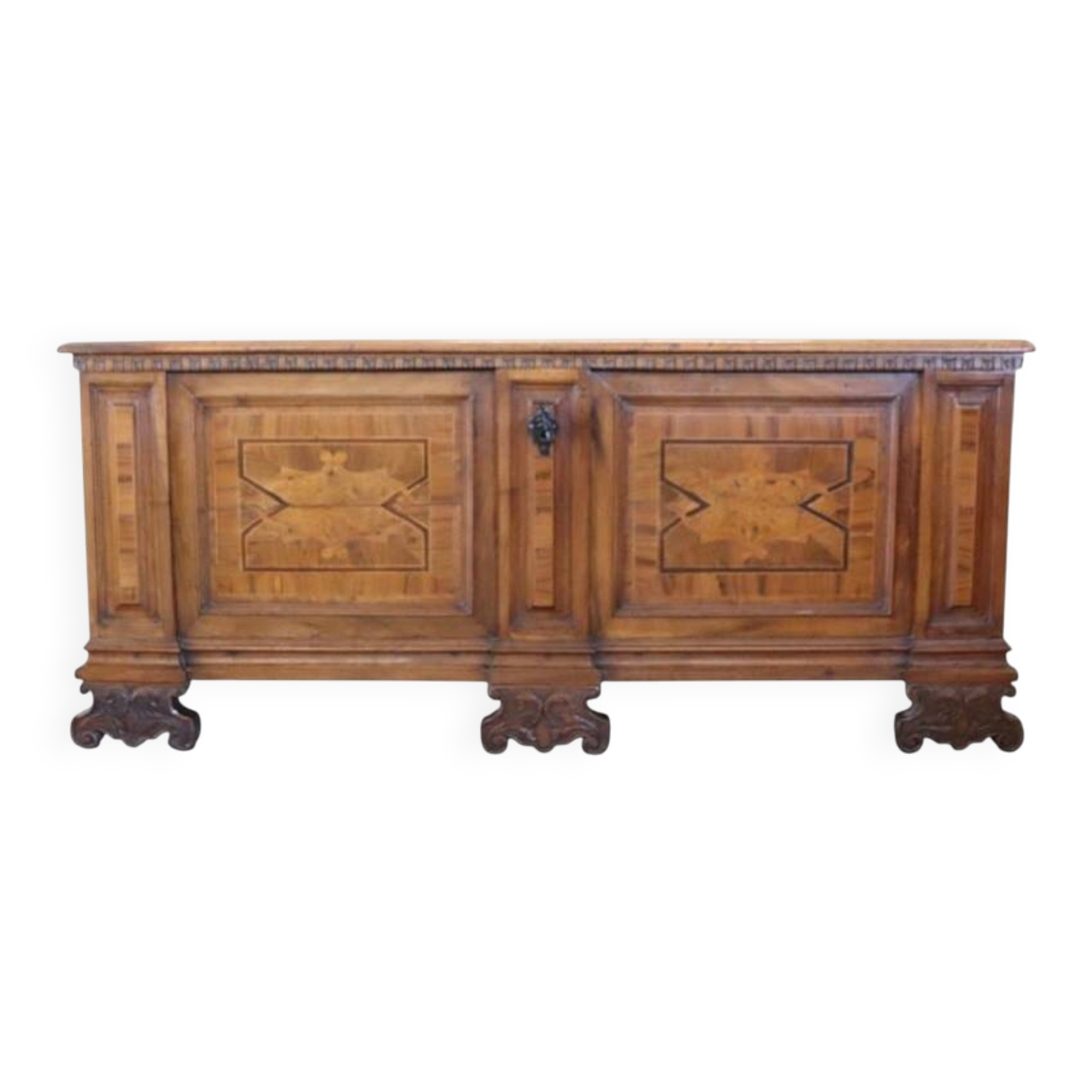 A Majestic Italian Chest From The Early 20th Century.