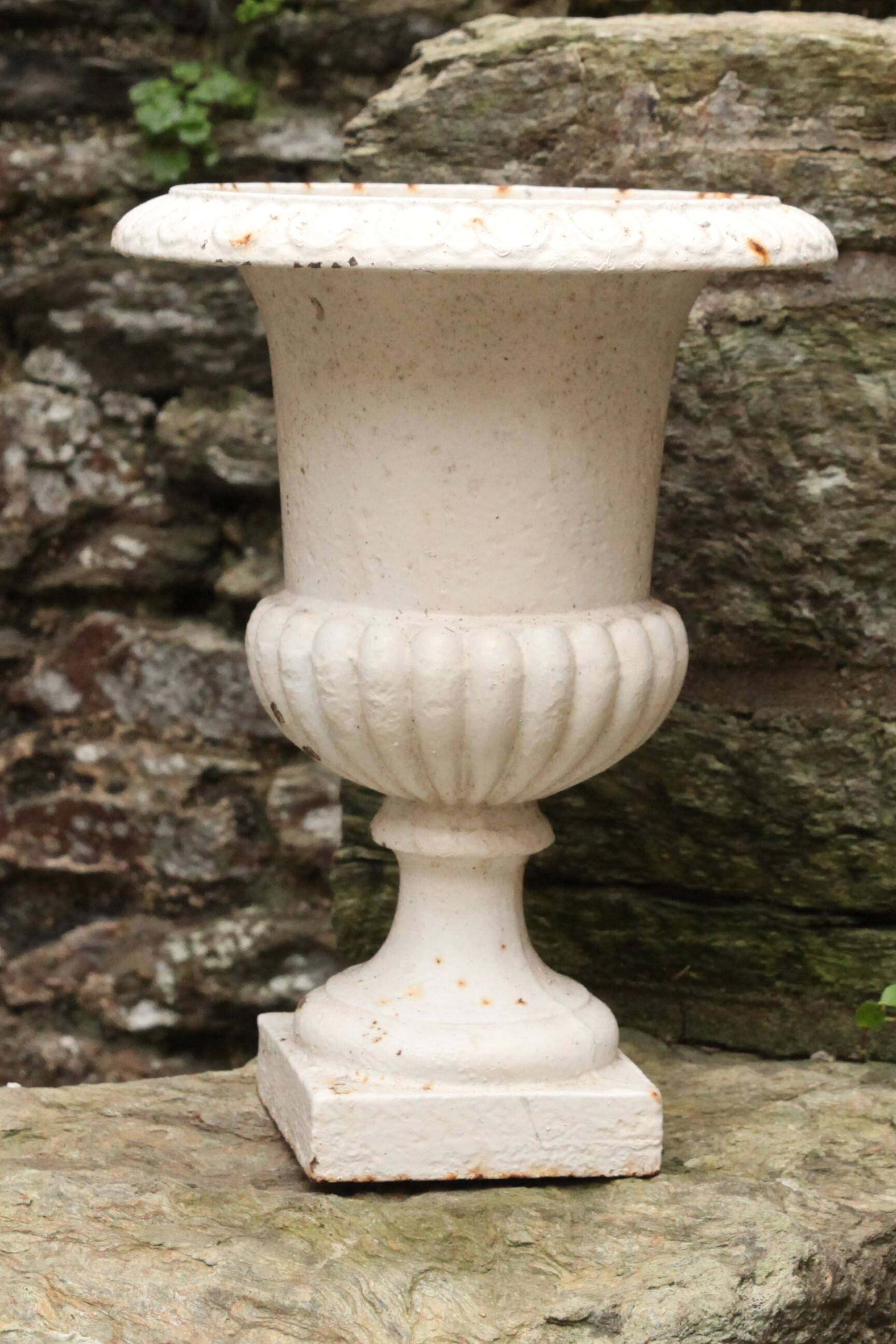 Cast iron Medici vase