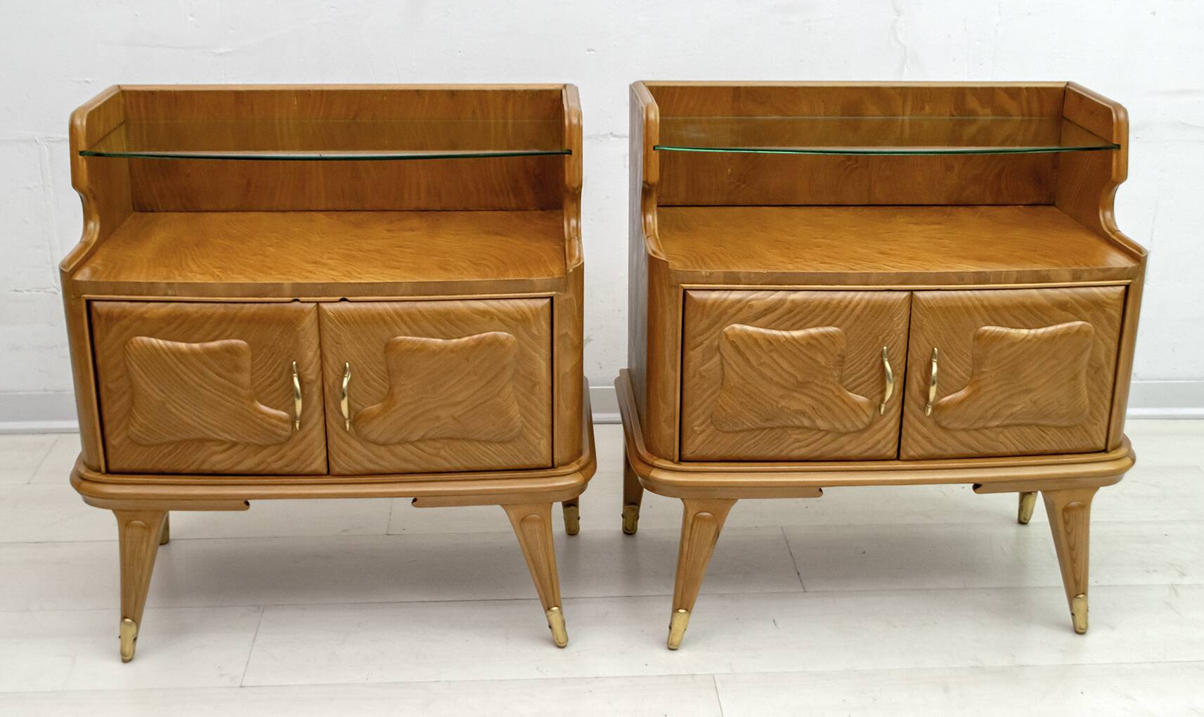 Pair of Mid-Century Modern Italian Ashwood Nightstands, 1950s