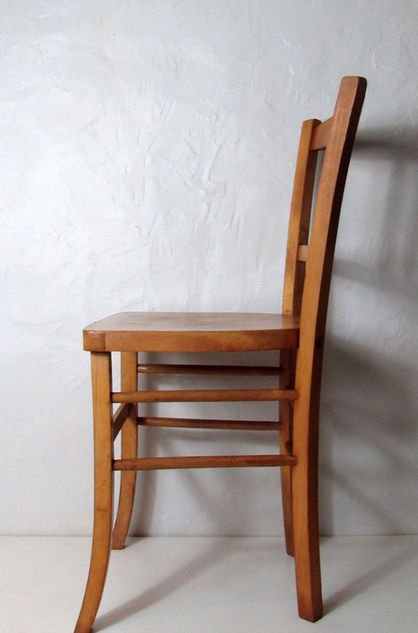 Chaise en bois vintage