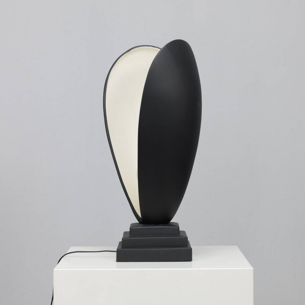 Postmodern ceramic table lamp "Venus", Italy, 1980s