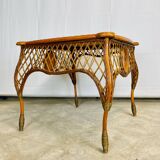 Rattan table
