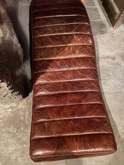 Chaise longue