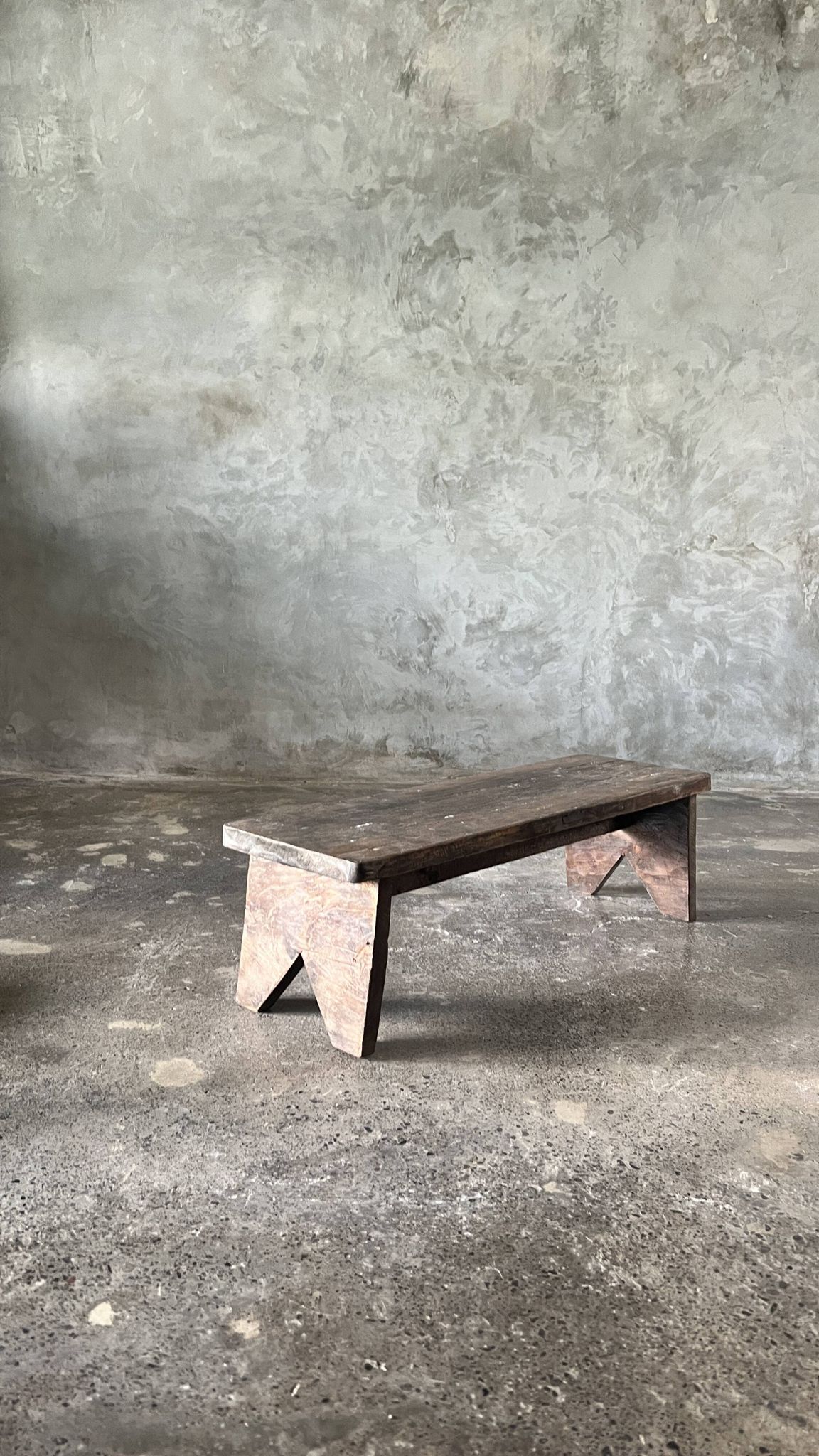 Petit banc bas asiatique en teck ancien upcyclé H:20 l:28 L70