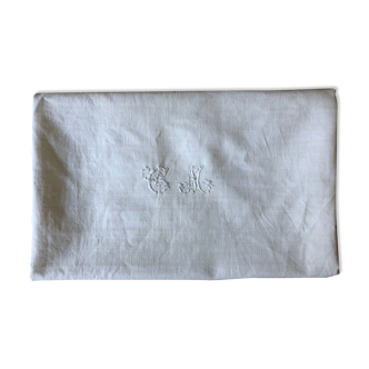 Winegrower's tablecloth, embroidered bedding and monogram