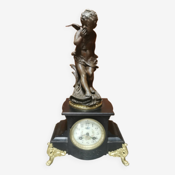 Mantel clock