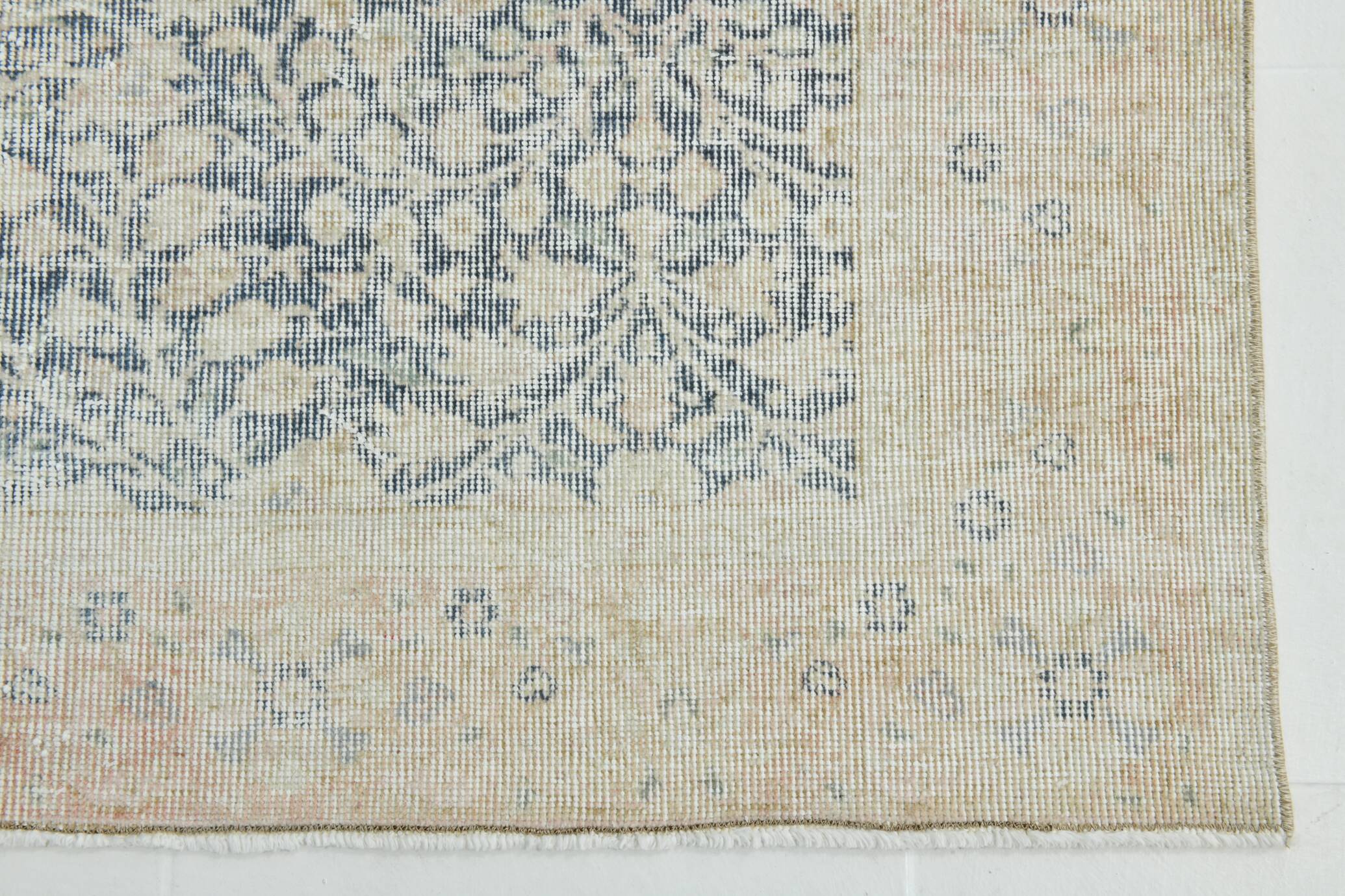 5x8 Navy Blue Beige Vintage Persian Rug, 144x259Cm SK 21485