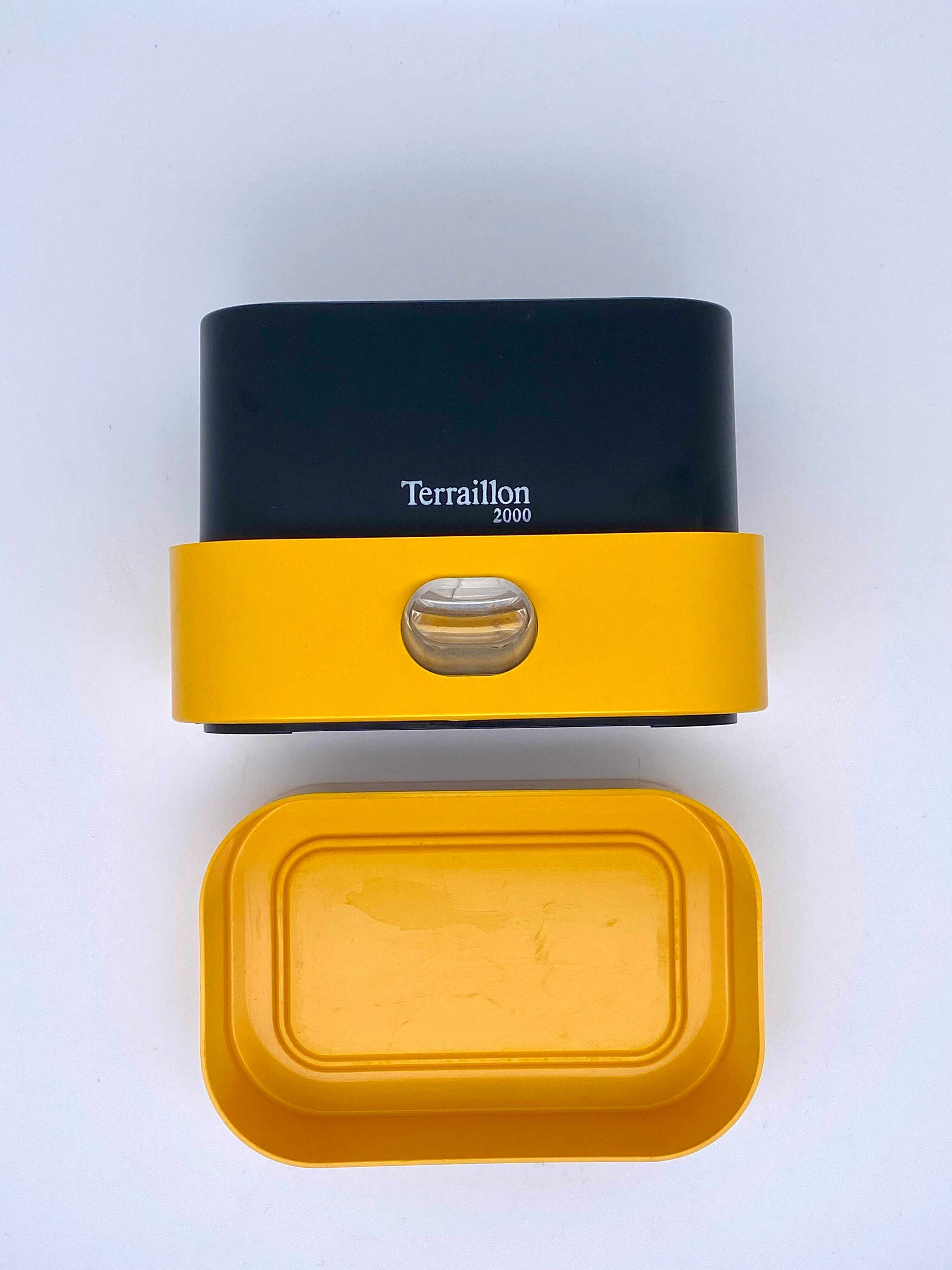 Vintage Terraillon yellow household scale