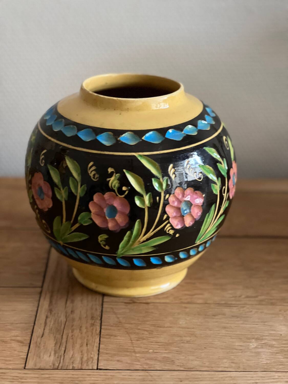 Vase perse forme boule XXe