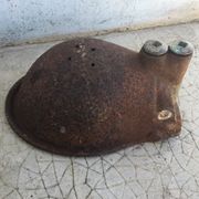 Cast-iron wall planter