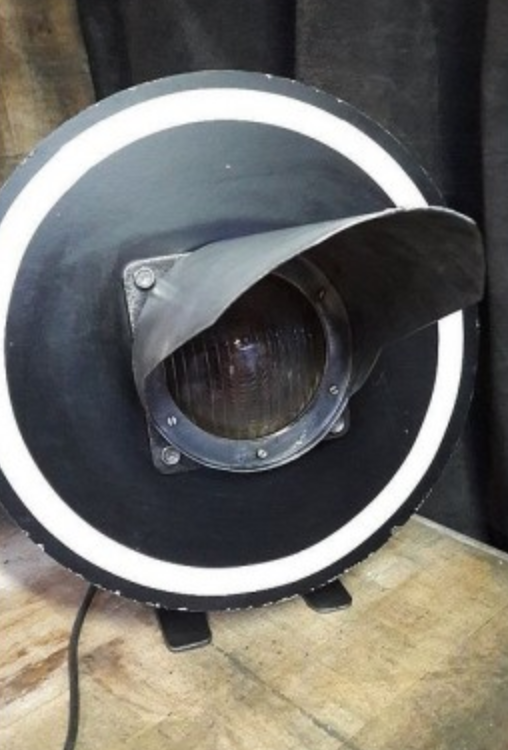 Industrial sncf lamp to be installed