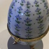 Egg-shaped porcelain box
