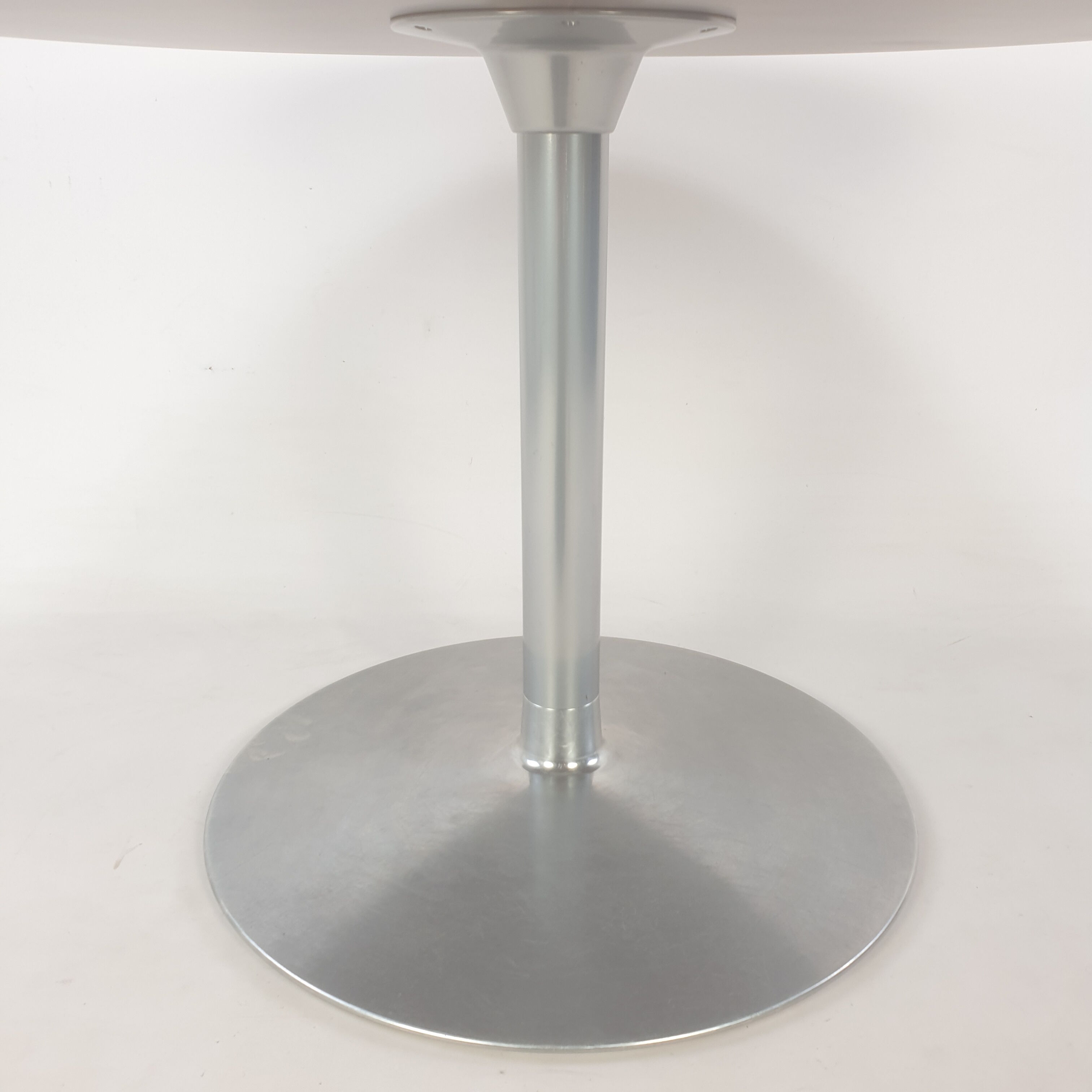 Round Dining Table by Pierre Paulin for Artifort