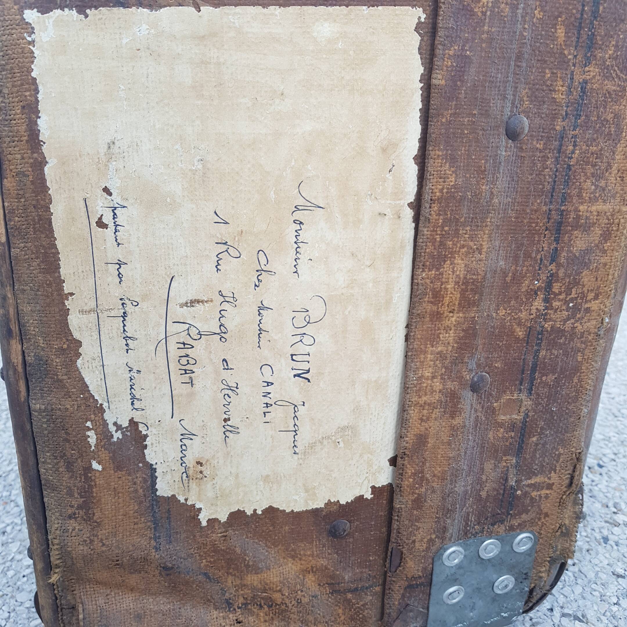 Old wooden travel trunk case