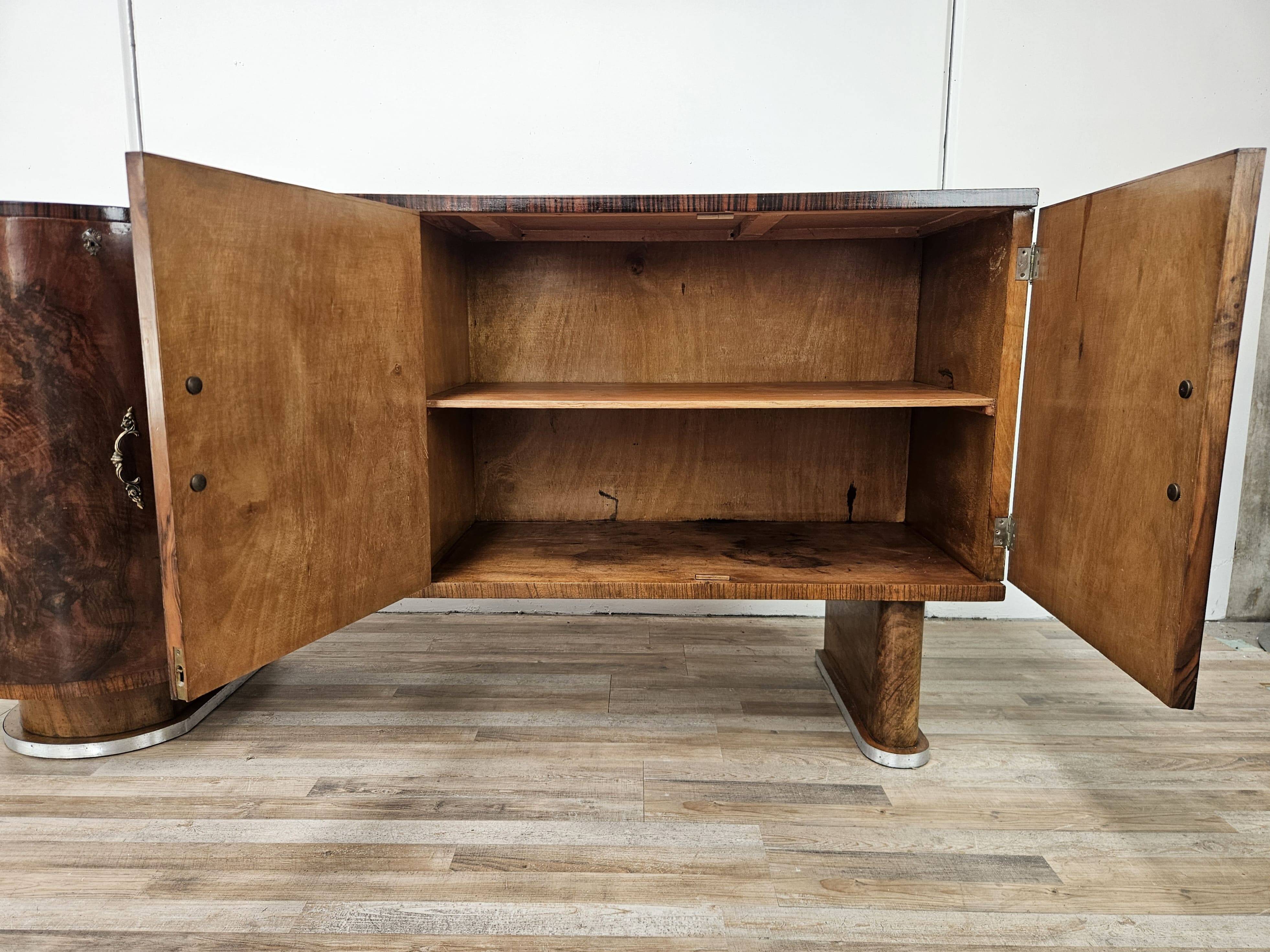 Art Deco sideboard in root walnut and fog with an aluminium base, 1940.