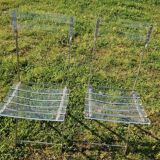 2 invisible folding chairs in metal and transparent plexiglass