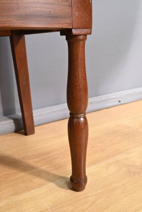 Canapé de Palier en Acajou, époque Restauration – 1ère Partie XIXe