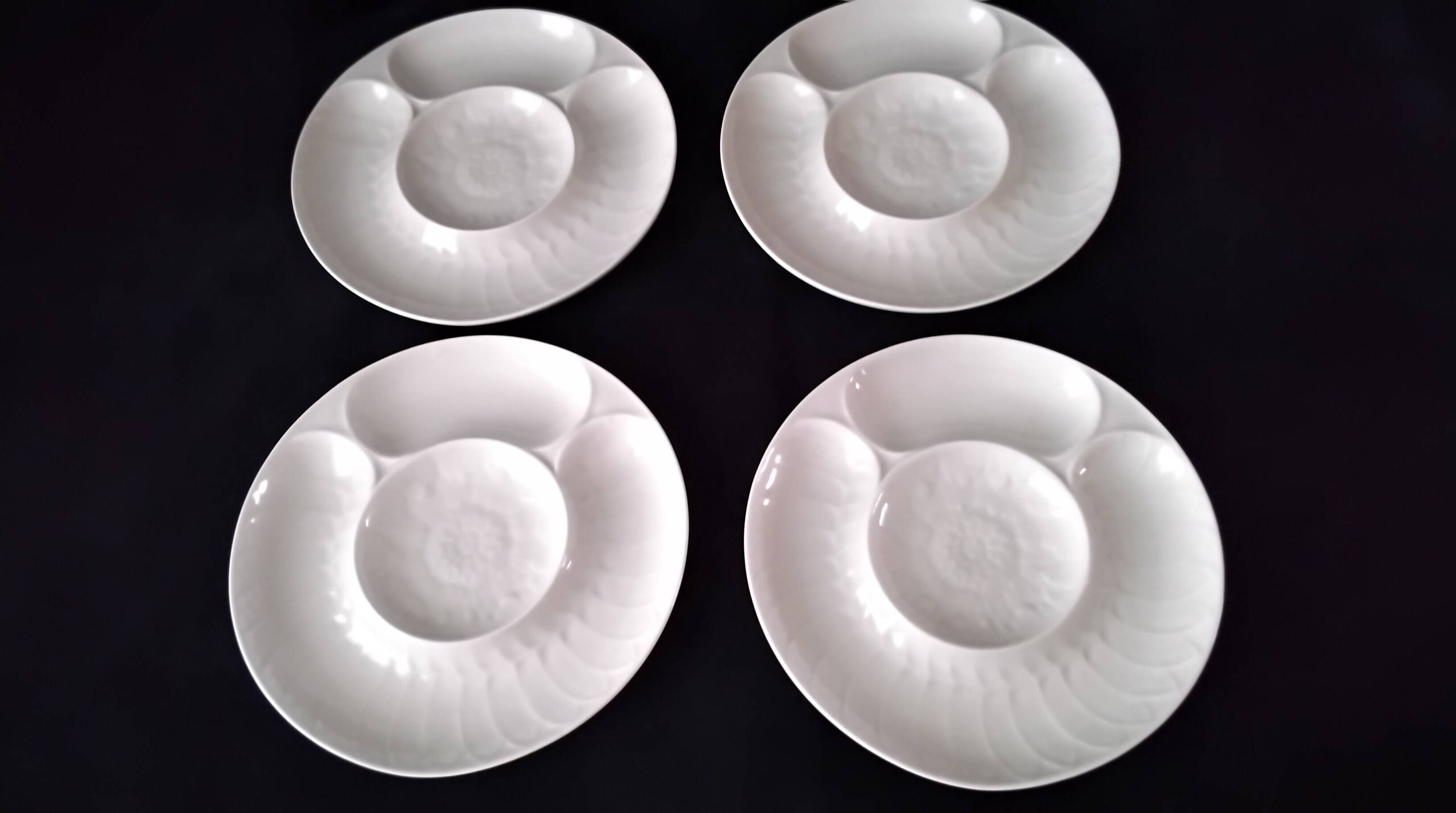 4 artichoke plates in white porcelain by Pillivuyt