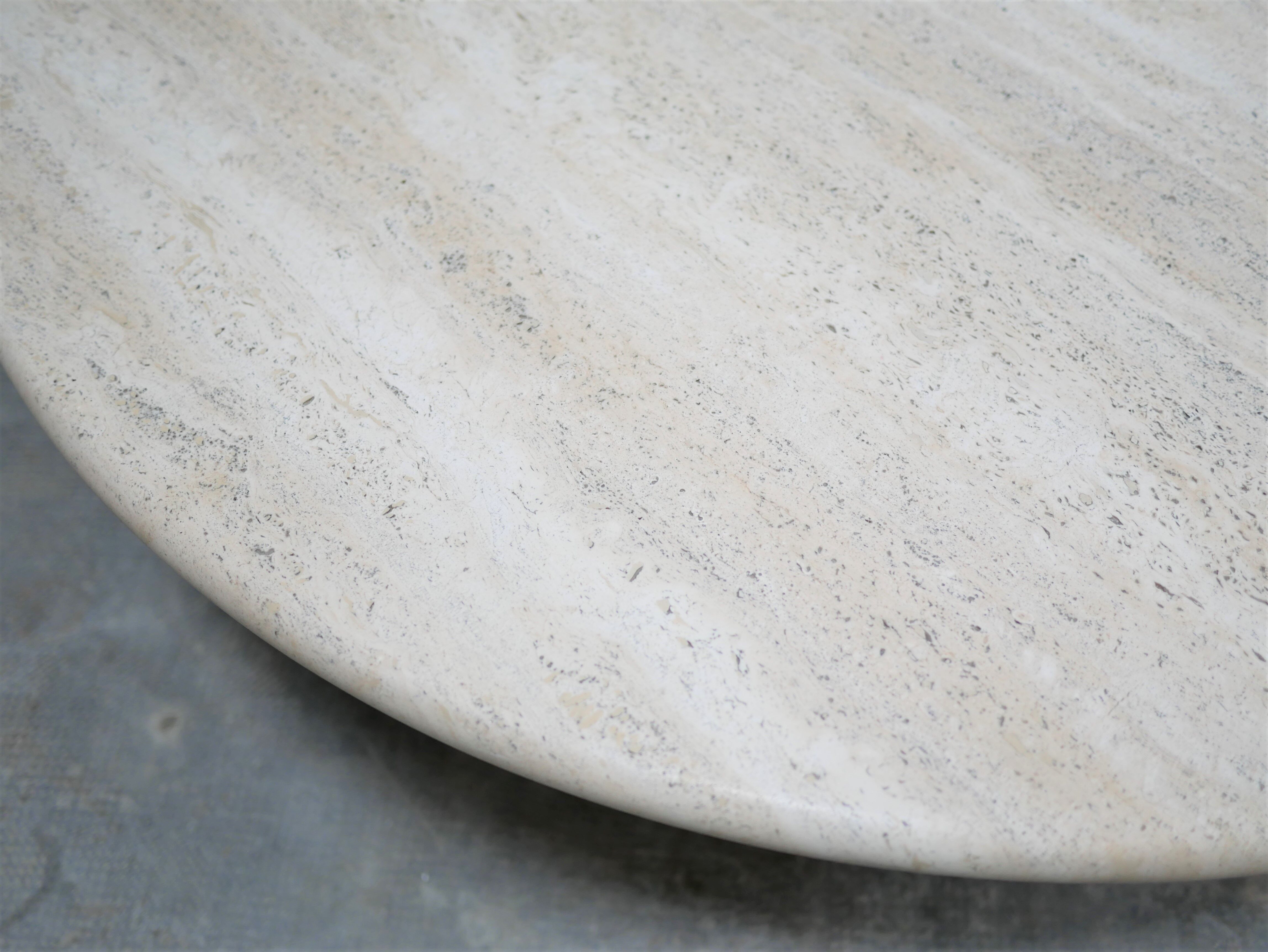 Table basse vintage en travertin