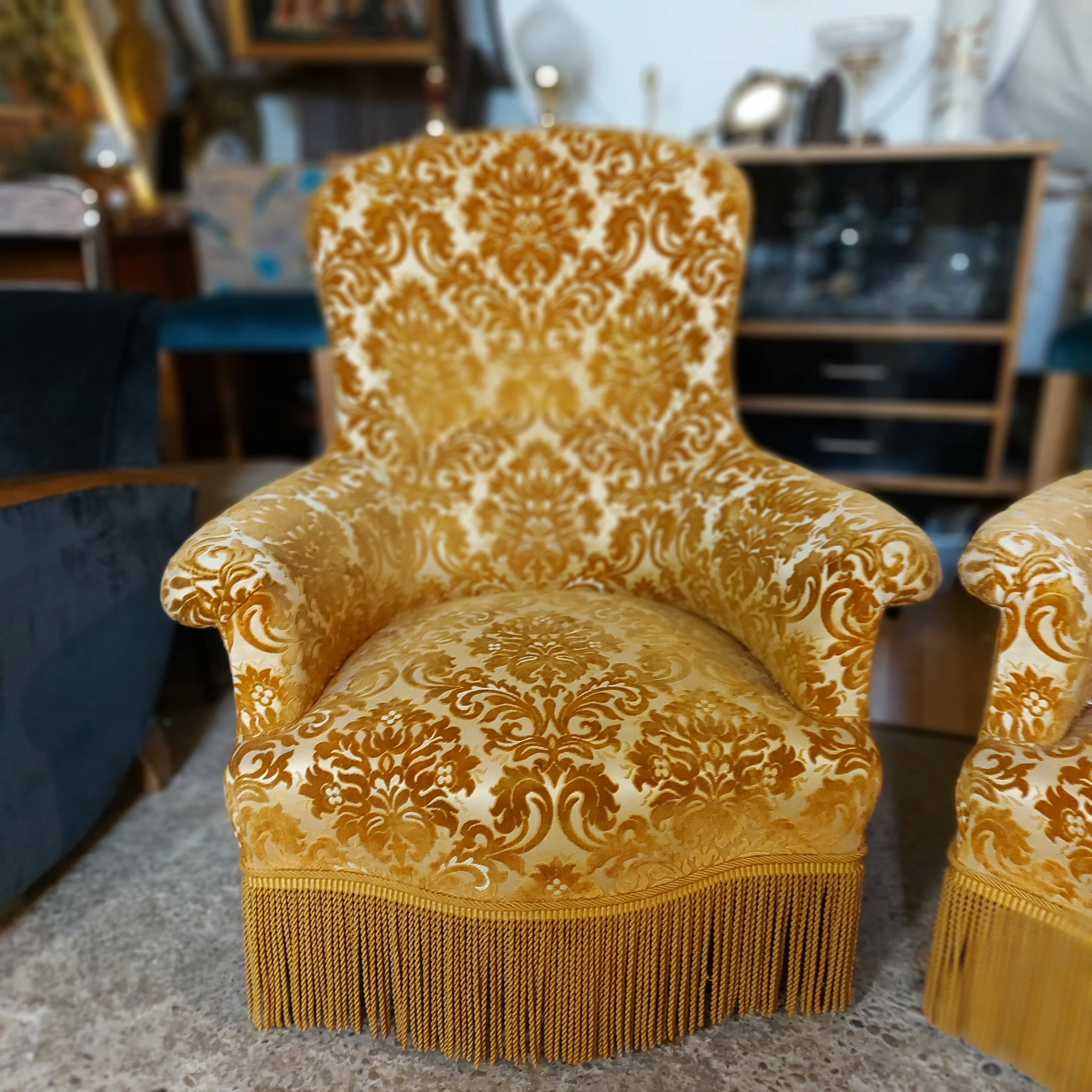 Pair of toads armchairs