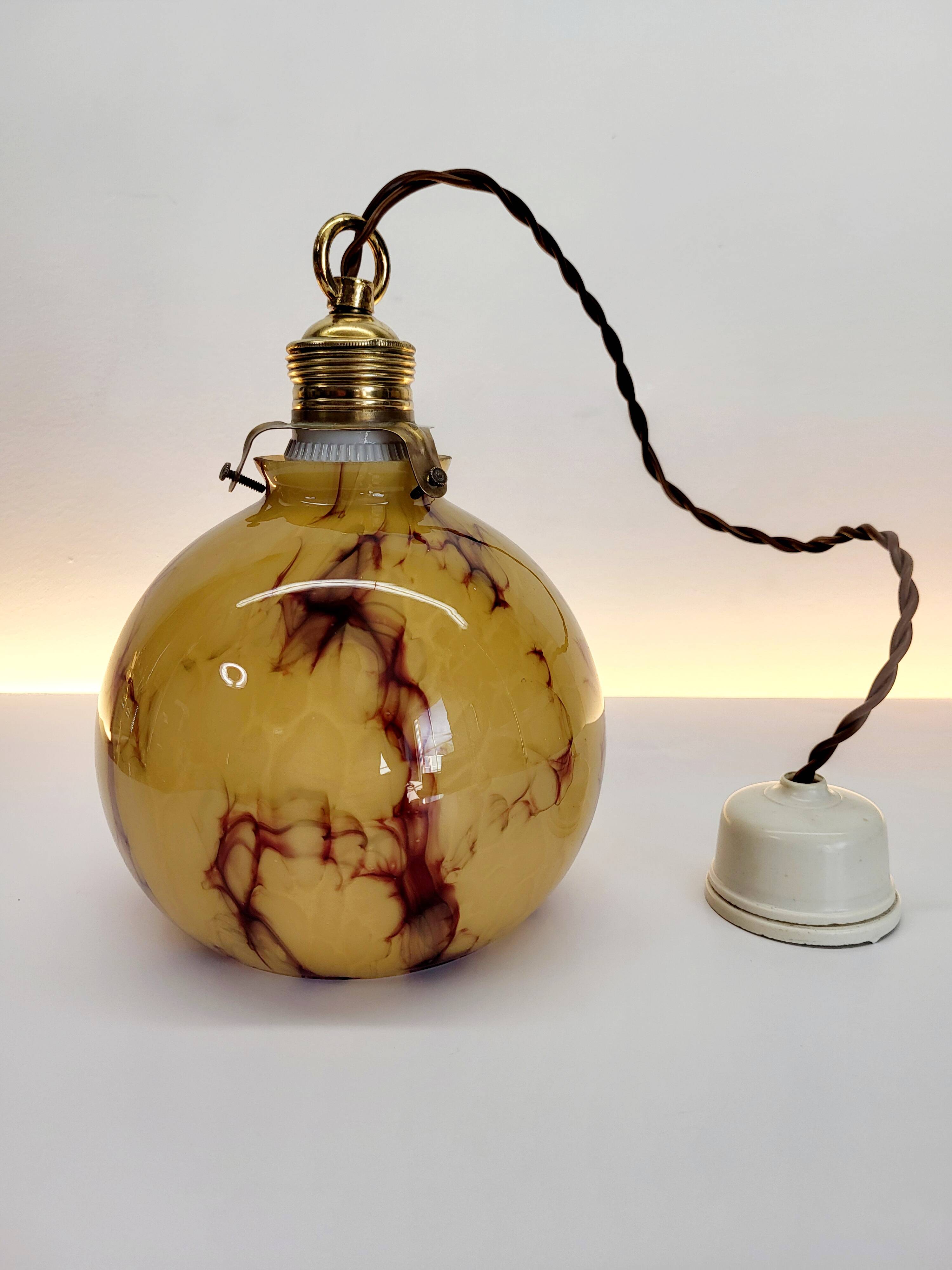 Art Deco lamp in opaline glaze Verreries de Scailmont Henri Heemskerk Belgium