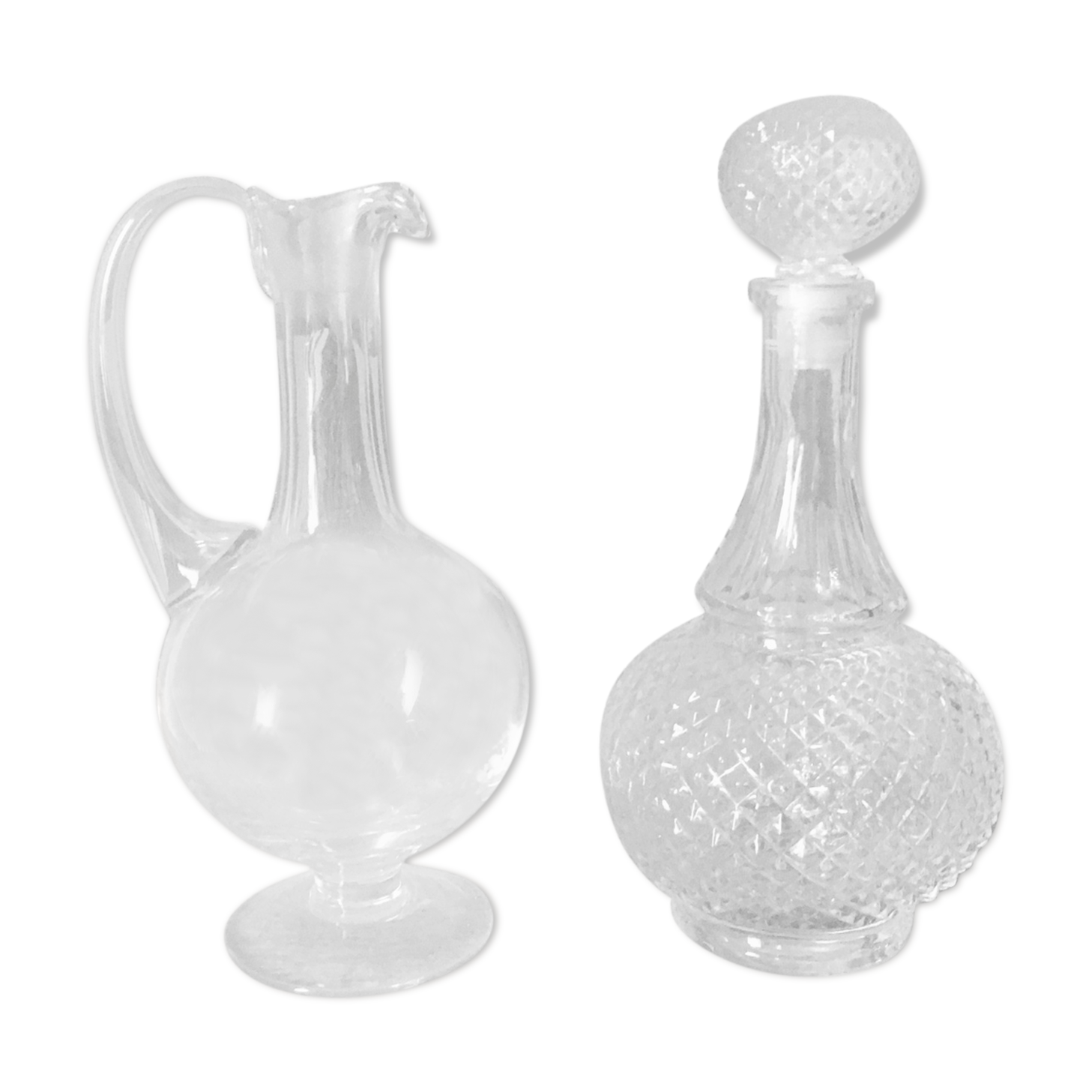 Lot of two carafes