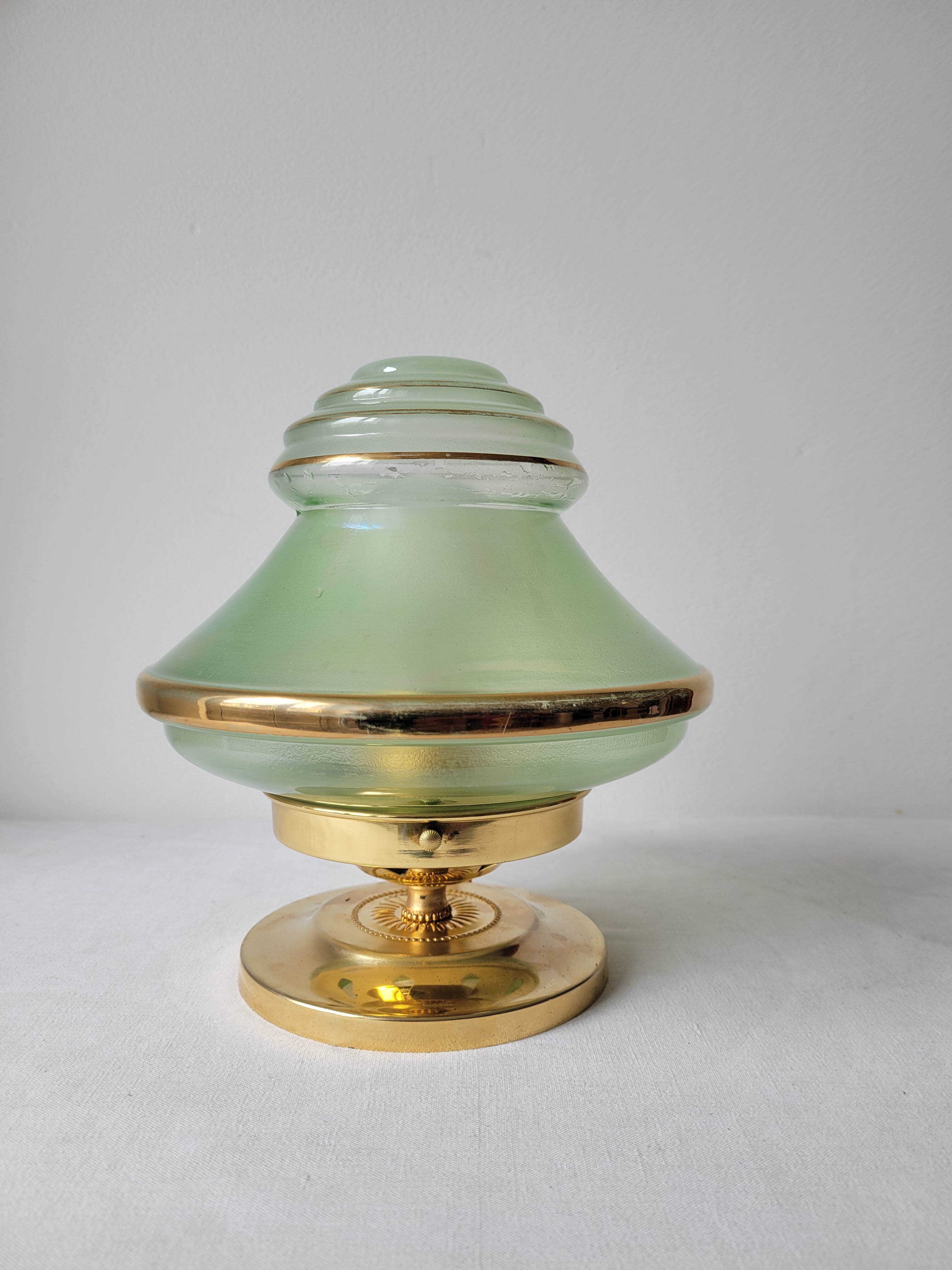 Art Deco lamp in brass and glass