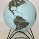 Globe terrestre en braille vintage pour malvoyants