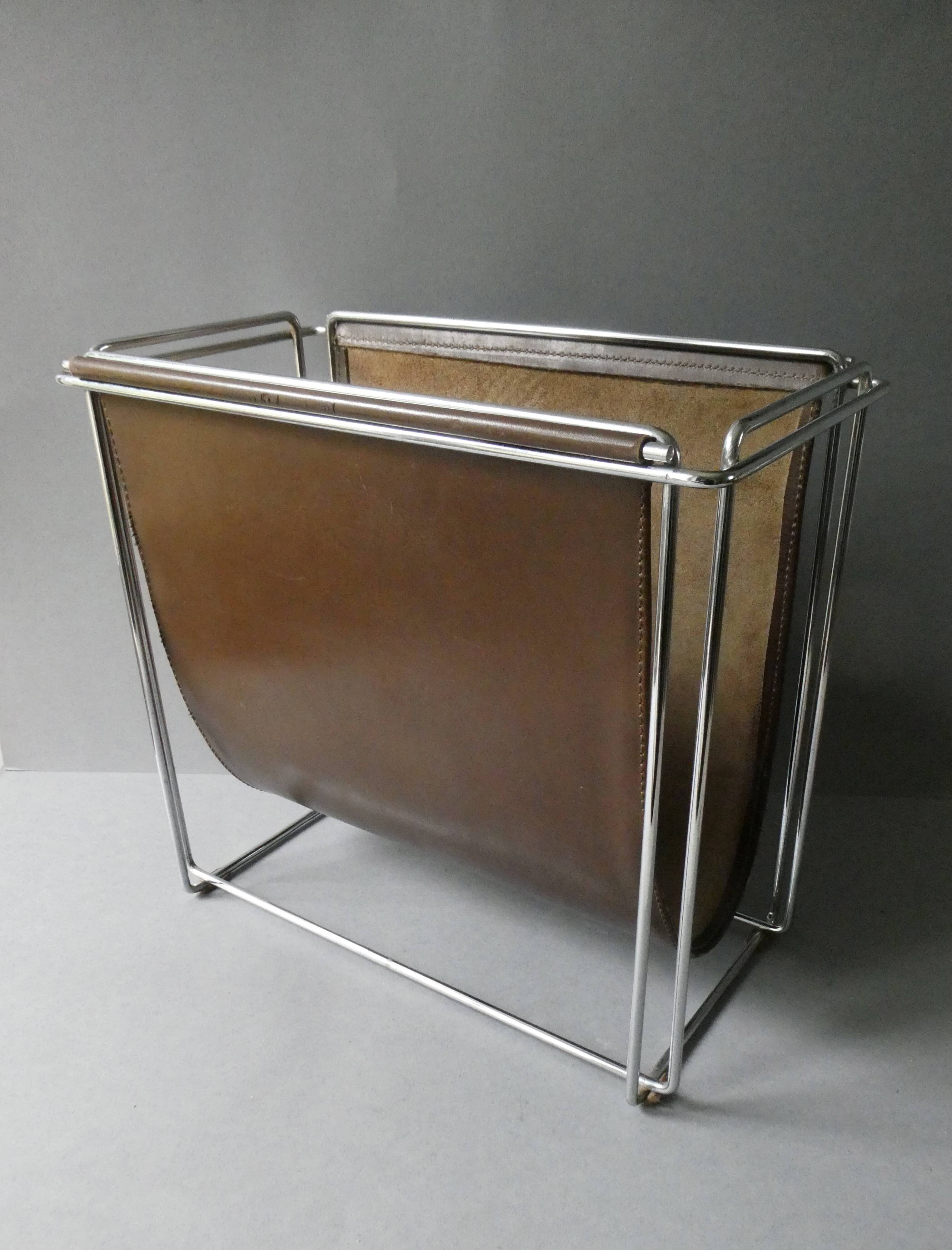 Gérard Rignault Group S.A. magazine rack from the 70s, metal and leather