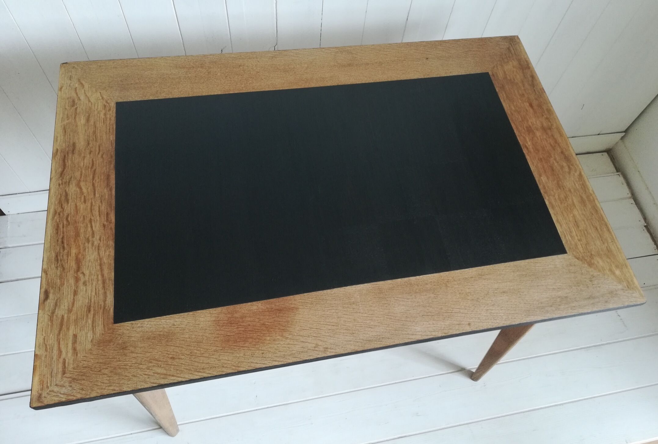 Scandinavian table