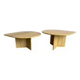 Paire de tables basses ou tables d'appoint en travertin vintage, années 1970.