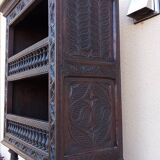 Ancien meuble vaisselier bois massif sculpté