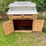 Meuble de toilette en marbre