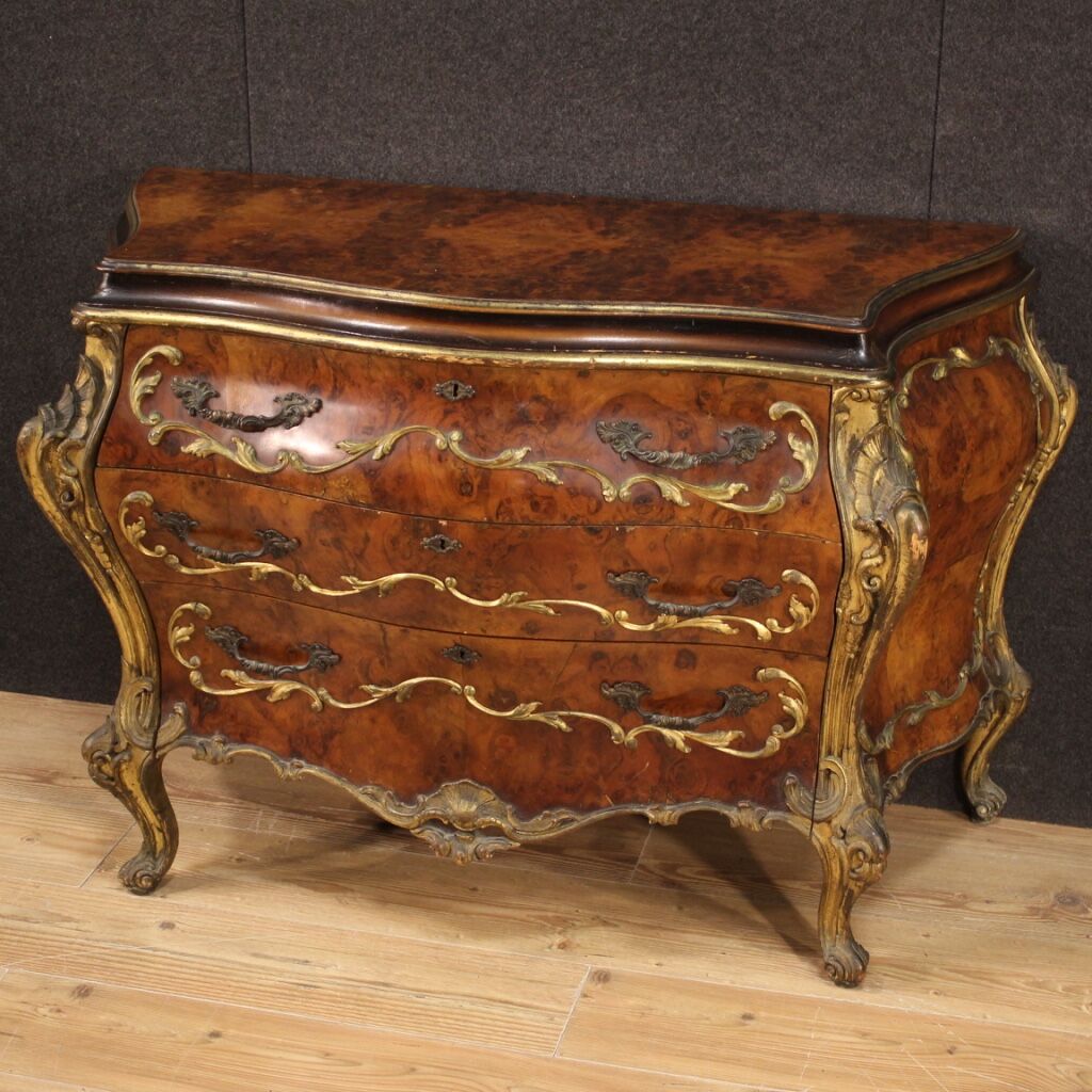 Venetian dresser from the 20th century