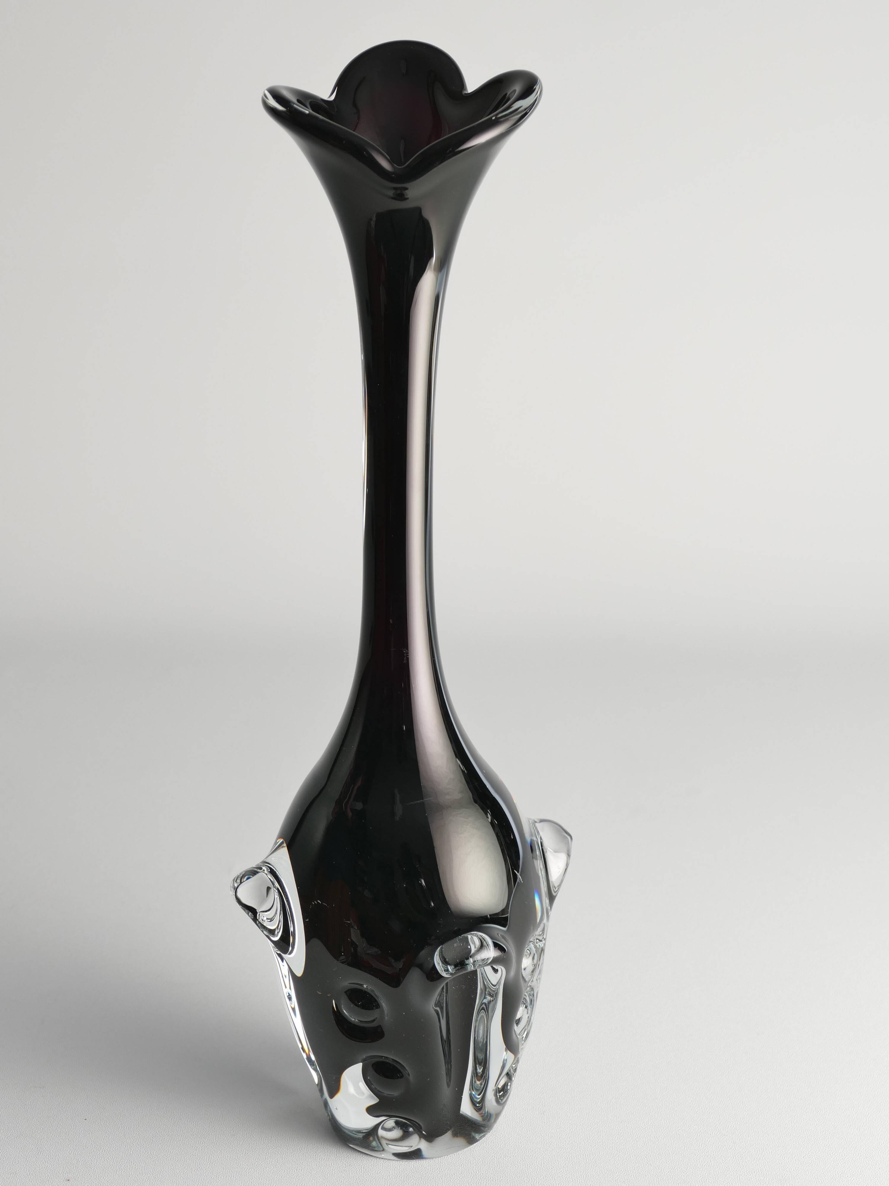 Scandinavian Modern Art Glass Vase by Börne Augustsson for Åseda