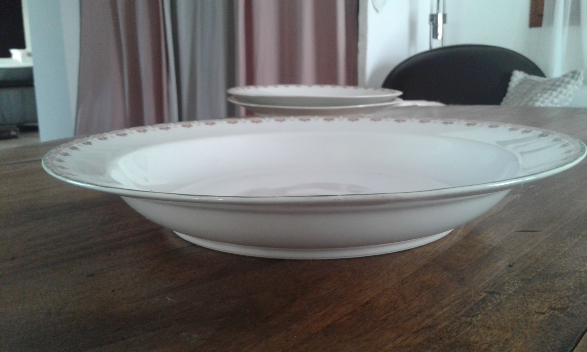 Dish rond creux, porcelain limoges