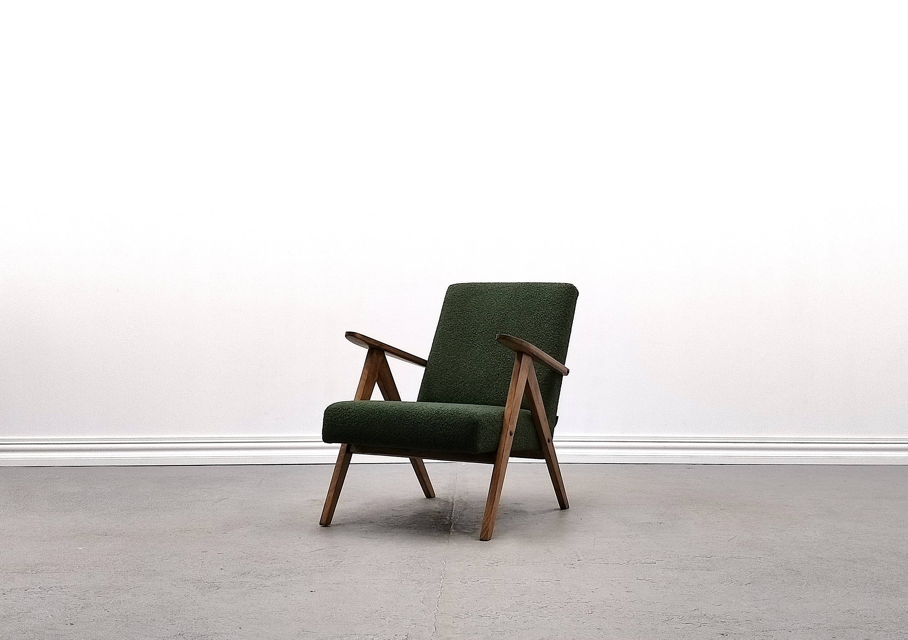 Mid Century Easy Chair Model B - 310 Var in Light Green Buckle