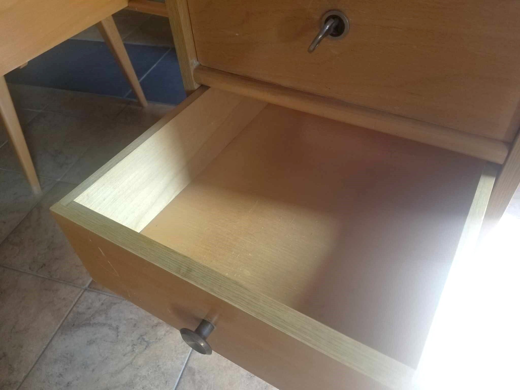 Ekawerk desk
