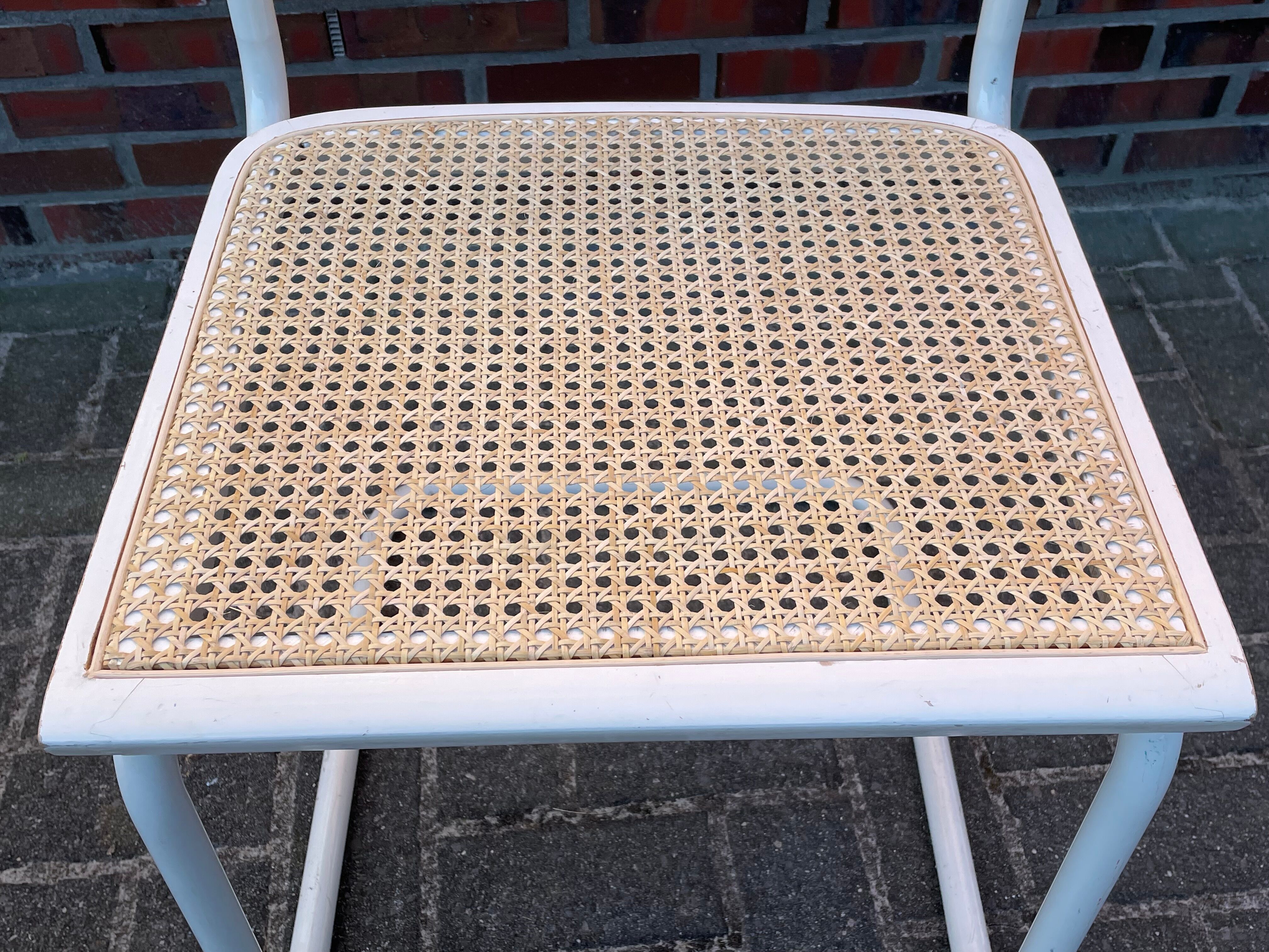 Cesca design chair b32 model in white