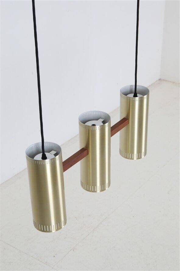 Rare lampe suspendue "Cylinder III" par Jo Hammerborg pour Fog & Mørup / années 1960 / design danois moderne du milieu du siècle / Teck / Laiton