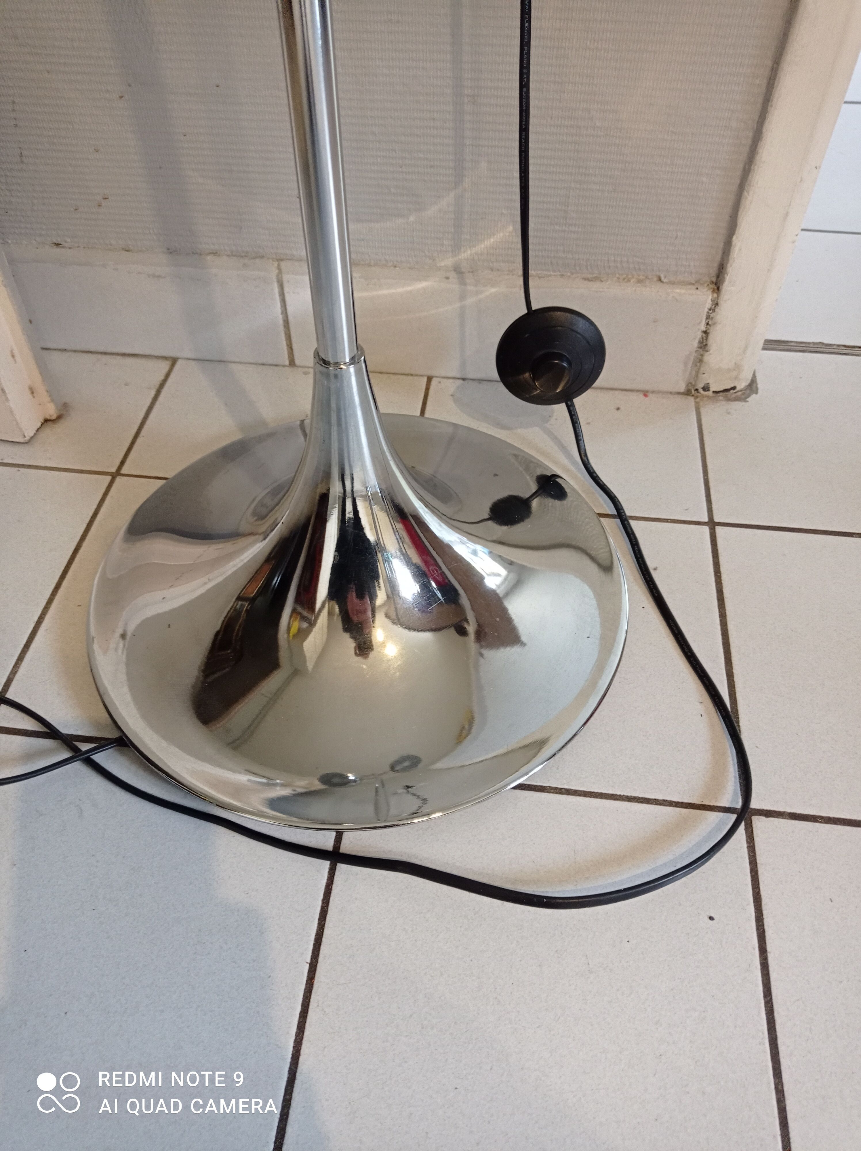 Eyeball floor lamp Tulip foot