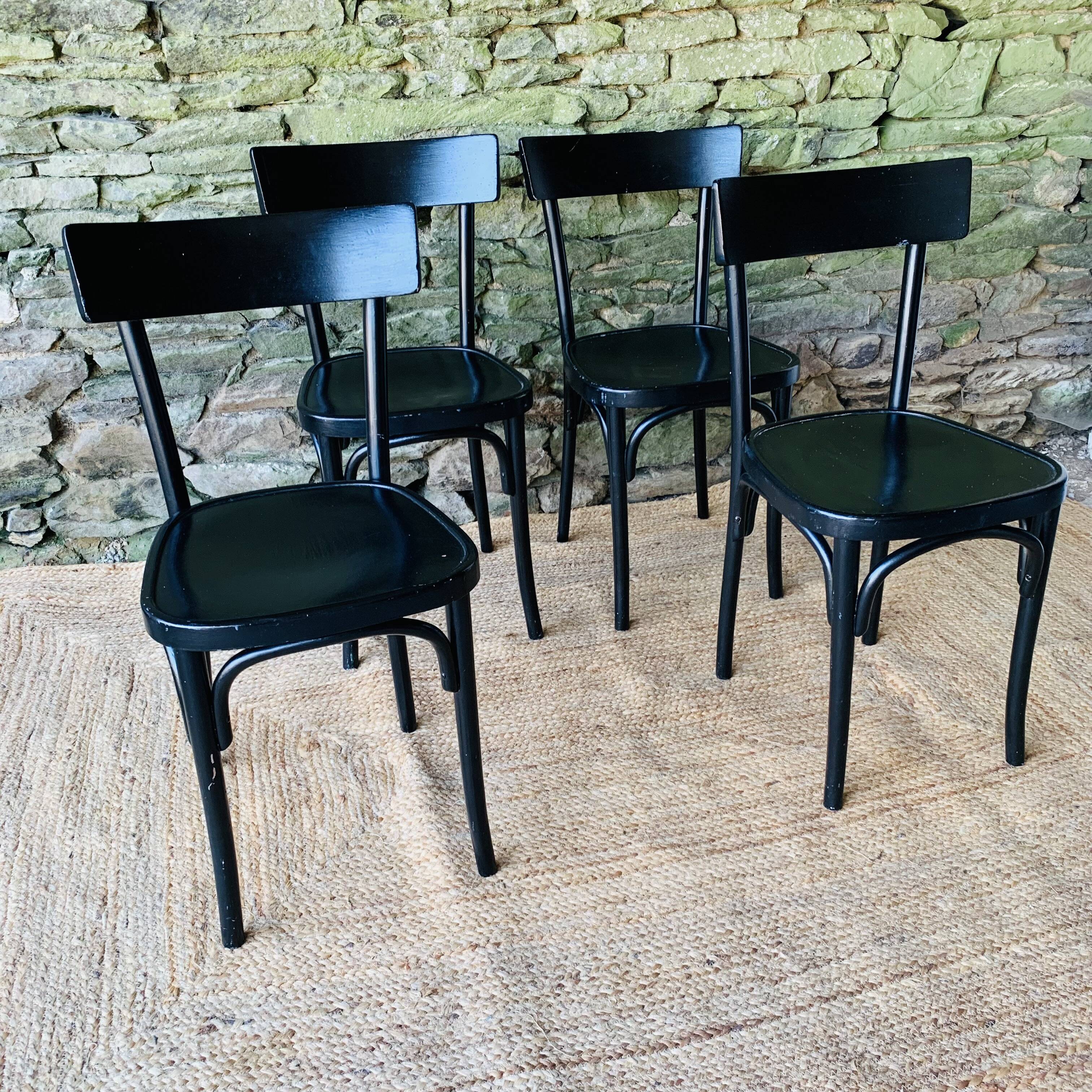 Ensemble de 4 chaises bistrot